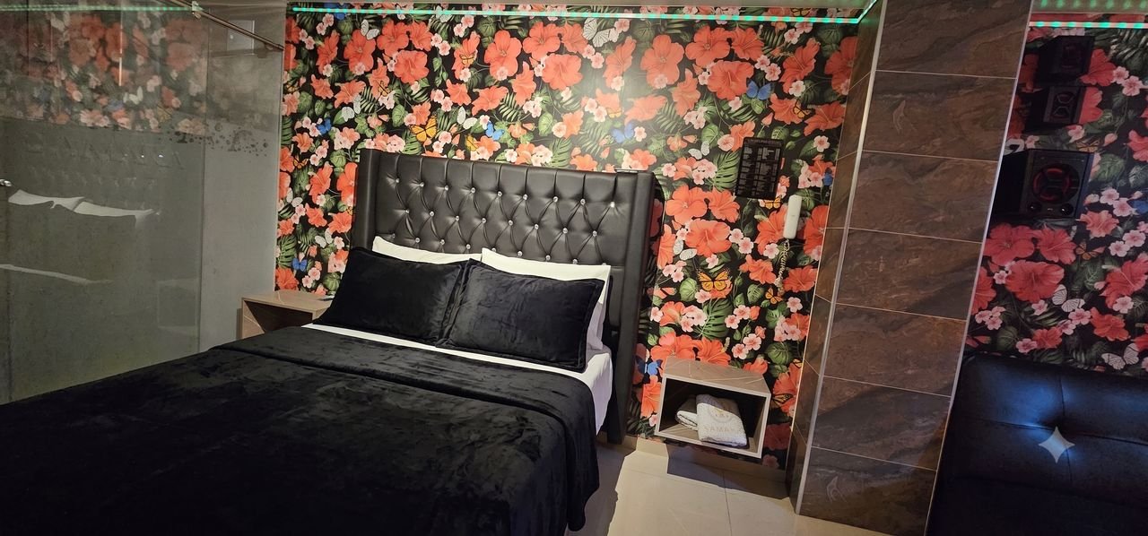Mega suite