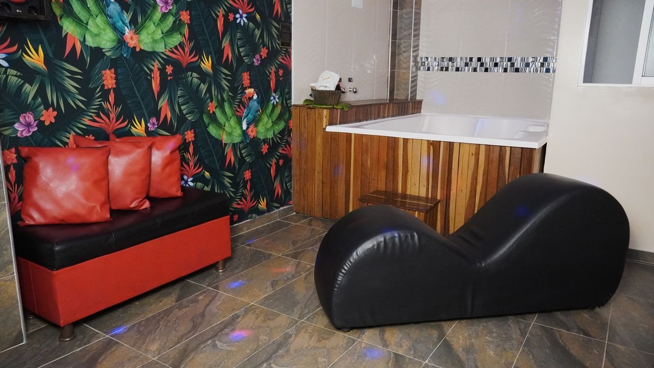 Super Jacuzzi