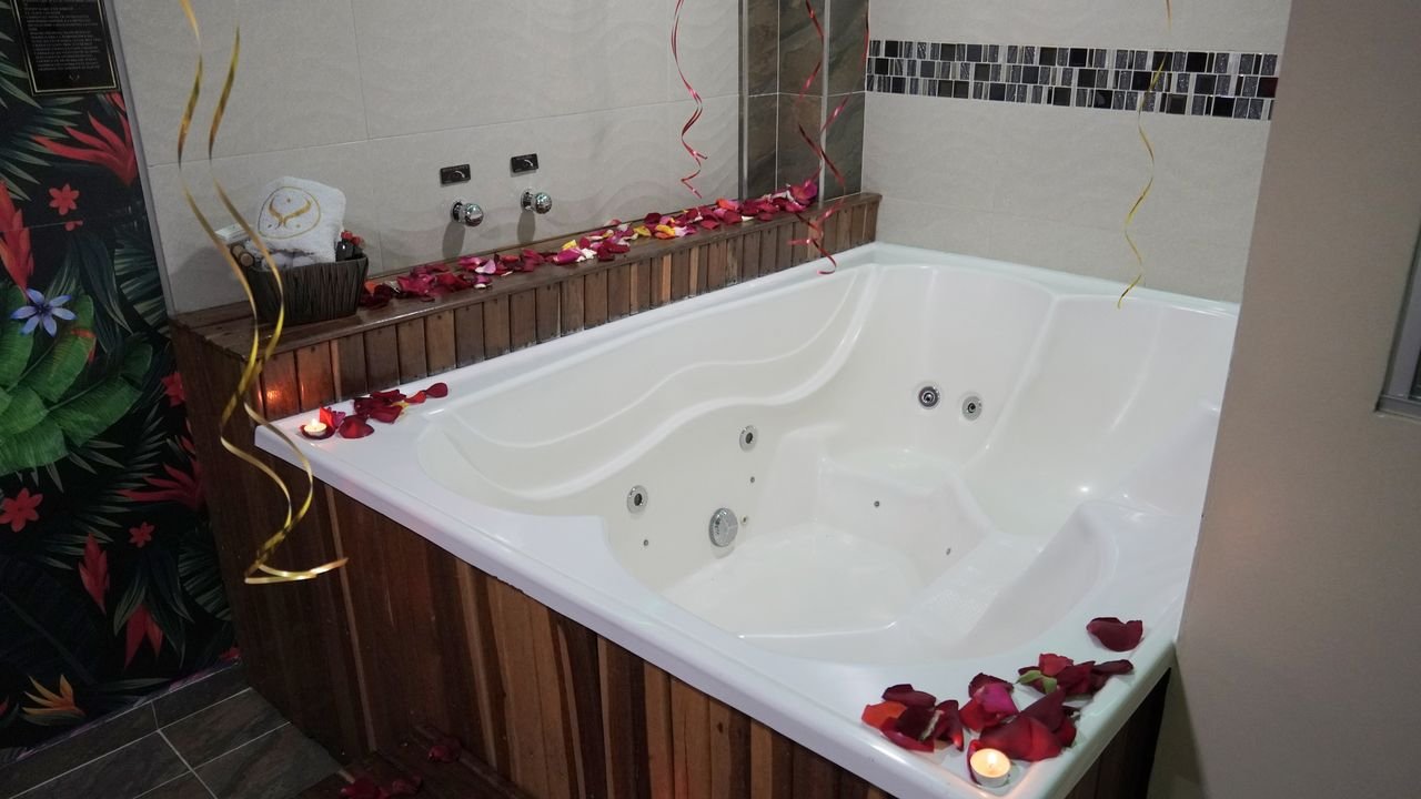 Super Jacuzzi en Samara Suite, foto 2